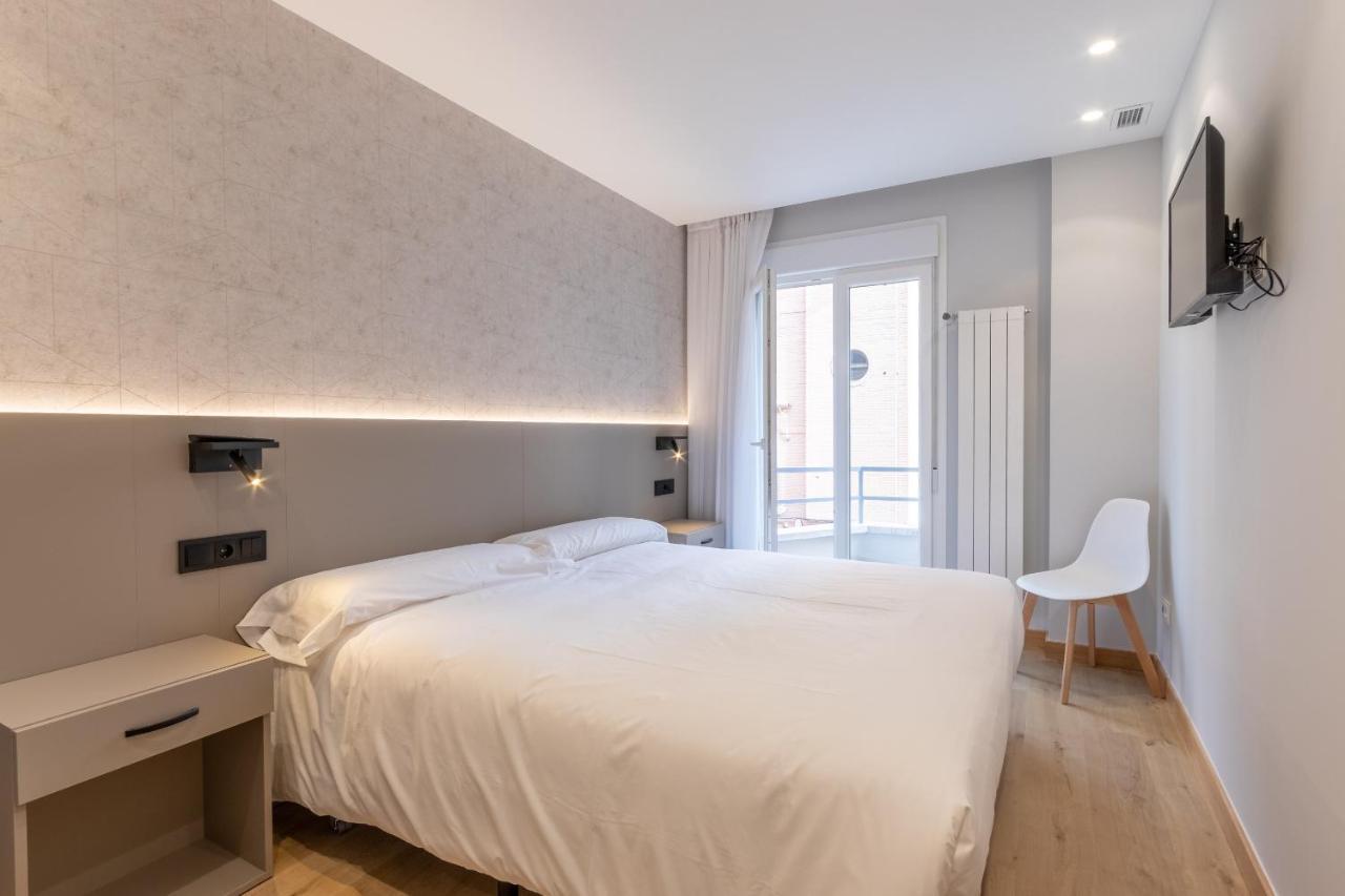 Eightrooms La Rioja Pension Λογκρόνο Εξωτερικό φωτογραφία